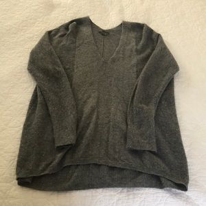 Vince 100% Cashmere Sweater. Size Large.